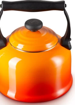 Le Creuset WASSERKESSEL TRADITION OFENROT -Köstliche Küche 0024147130413 2