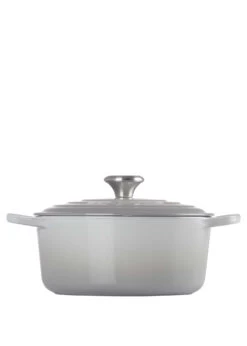 Le Creuset BRÄTER RUND SIG 24 CM PERLGRAU 9 Le Creuset BRÄTER RUND SIG 24 CM PERLGRAU -Köstliche Küche 0024147272410 3