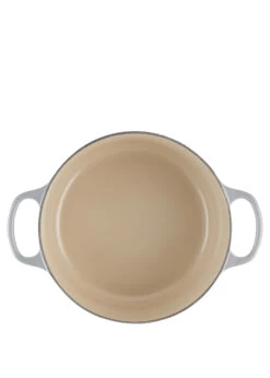 Le Creuset BRÄTER RUND SIG 24 CM PERLGRAU 11 Le Creuset BRÄTER RUND SIG 24 CM PERLGRAU -Köstliche Küche 0024147272410 5