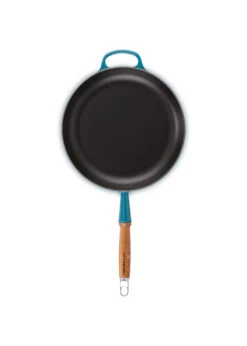Le Creuset BRATPFANNE SIG 28CM DEEP TEAL 9 Le Creuset BRATPFANNE SIG 28CM DEEP TEAL -Köstliche Küche 0024147324386 4