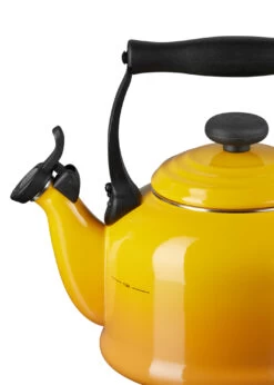 Le Creuset Wasserkessel Tradition 2,1 L Nectar -Köstliche Küche 0630870320962 2