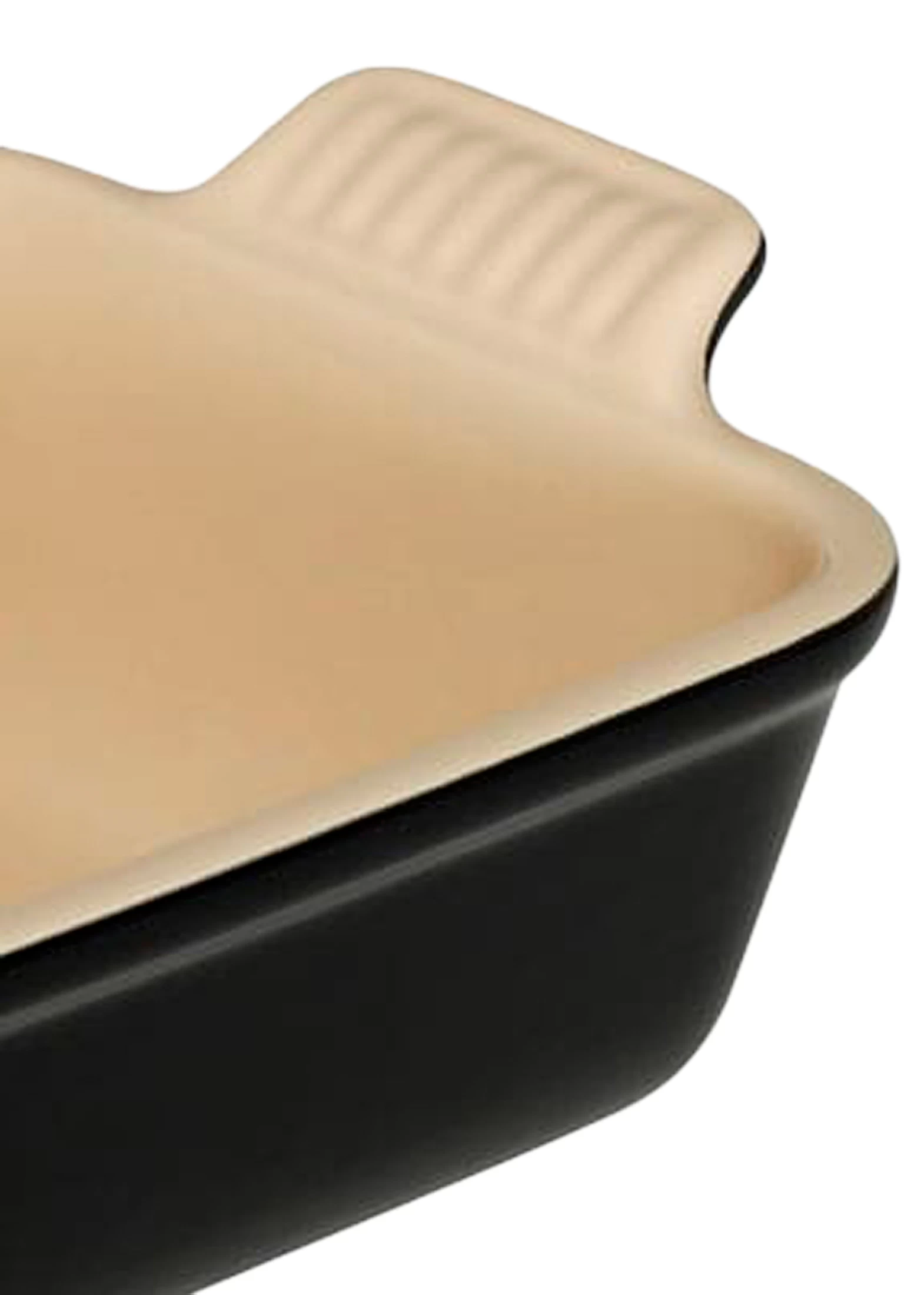 Le Creuset AUFLAUFFORM TRADITION 19 CM SCHWARZ GLÄNZEND 4 Le Creuset AUFLAUFFORM TRADITION 19 CM SCHWARZ GLÄNZEND – Bild 2