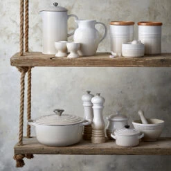 Le Creuset Knoblauchtopf 10cm -Köstliche Küche 46092 01 04 a8e579f8ae