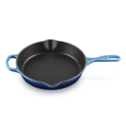 Le Creuset Skillet Signature Azure ø 26 Cm Emaillierte Antihaftbeschichtung