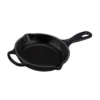 Le Creuset Bratpfanne / Skillet Signature Schwarz ø 20 Cm Emaillierte Antihaftbeschichtung -Köstliche Küche https3A2F2F944dbe8fb4c17d92e2cb d5054c5a52ec6ed10584f0eb5d8dd2be.ssl .cf3 .rackcdn.com2Fuploads2Fproduct2Fimages2FKnipsel 247
