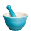 Le Creuset Mörser Mit Stößel Karibik Blau ø 12 Cm -Köstliche Küche https3A2F2F944dbe8fb4c17d92e2cb d5054c5a52ec6ed10584f0eb5d8dd2be.ssl .cf3 .rackcdn.com2Fuploads2Fproduct2Fimages2FRS8222 LC 20180820 US PS 09257