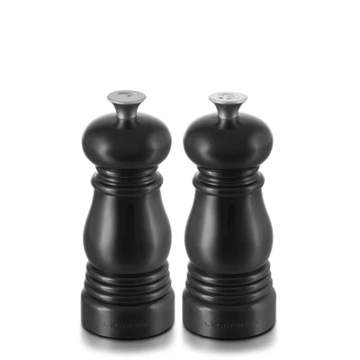 Le Creuset Mini Salz Und Pfeffermühle Set Matt Schwarz 12 Cm 3 Le Creuset Mini Salz Und Pfeffermühle Set Matt Schwarz 12 Cm