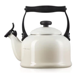 Le Creuset Wasserkessel Tradition Meringue 2,1 Liter