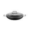 LE CREUSET, Aluminium-Antihaft Profipfanne Mit Glasdeckel 30cm Schwarz -Köstliche Küche lecreuset aluminium antihaftprofipfannemitglasdeckel30cmschwarz 1 768 1024 75 7348134 1